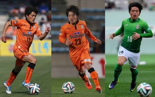 الاشقاء الثلاثة من اليمين دايسوكي وتوشياكي وتوشيوكي 