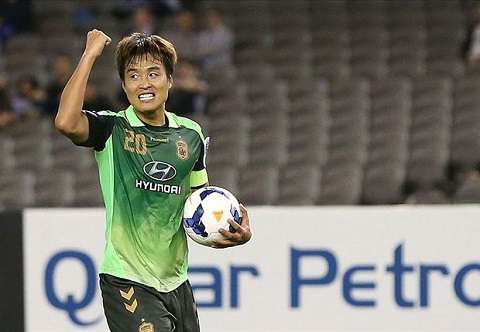  لي دونج جوك