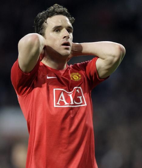 الإنجليزي هاريجريفز عانى من الإصابات خلال 4 مواسم من 2007-2011 ولم يلعب سوى 28 مباراة وسجل هدفين