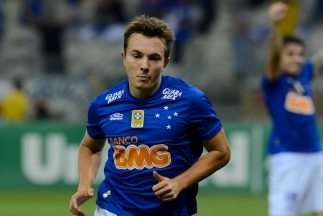 cruzeiro-lider_323x216