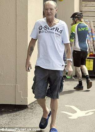 article-2731250-20b44ed600000578-632_306x423