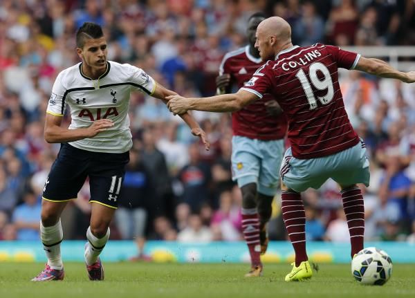 لاميلا يتعرض للجذب من كولينز