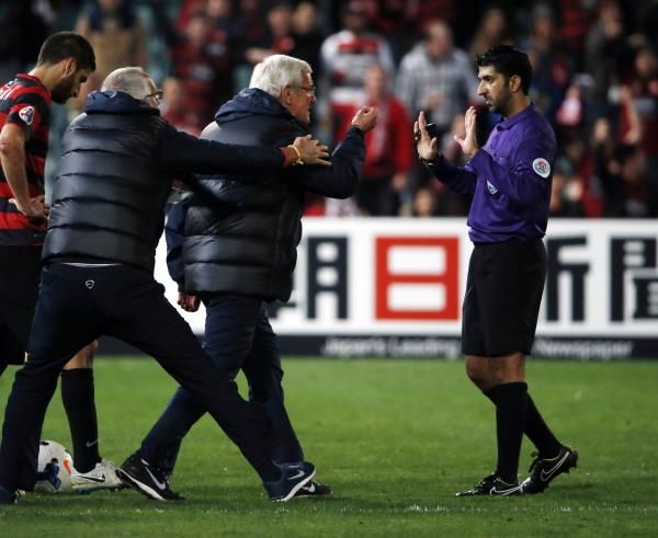 2014-08-20t115134z_734328467_gm1ea8k1izn01_rtrmadp_3_soccer-asian-champions_reuters