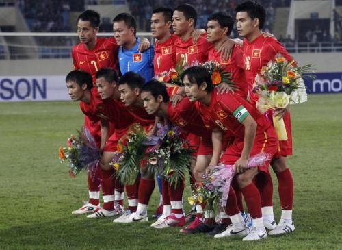 2010-12-02t183800z_01_han69_rtridsp_3_soccer_reuters