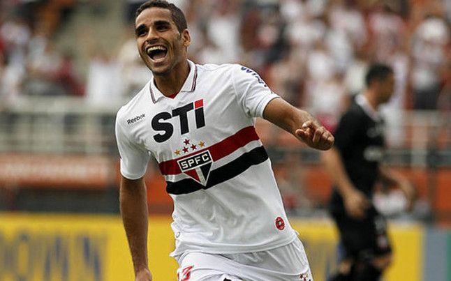 brasileno-douglas-confirma-como-apuesta-para-reforzar-lateral-1408011887729