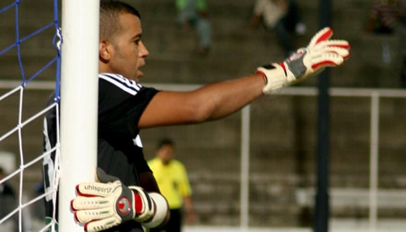 عبد الإله باكي