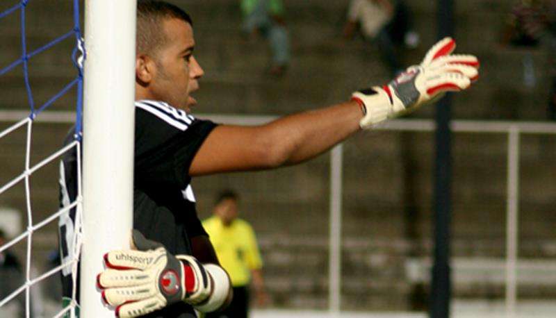 عبد الإله باكي