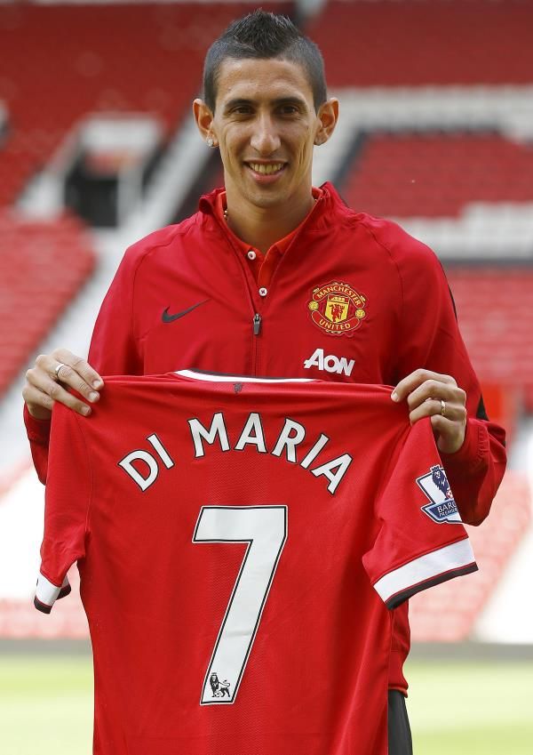 2014-08-28t143931z_415575418_lm1ea8s17dj01_rtrmadp_3_soccer-england-united-dimaria_reuters