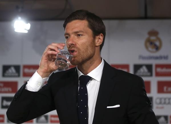2014-08-29t112506z_1413463545_gm1ea8t1hrb01_rtrmadp_3_soccer-germany-bayern-alonso_reuters