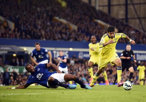 كوستا تألق وقاد تشيلسي للفوز على ايفرتون بنتيجة كبيرة