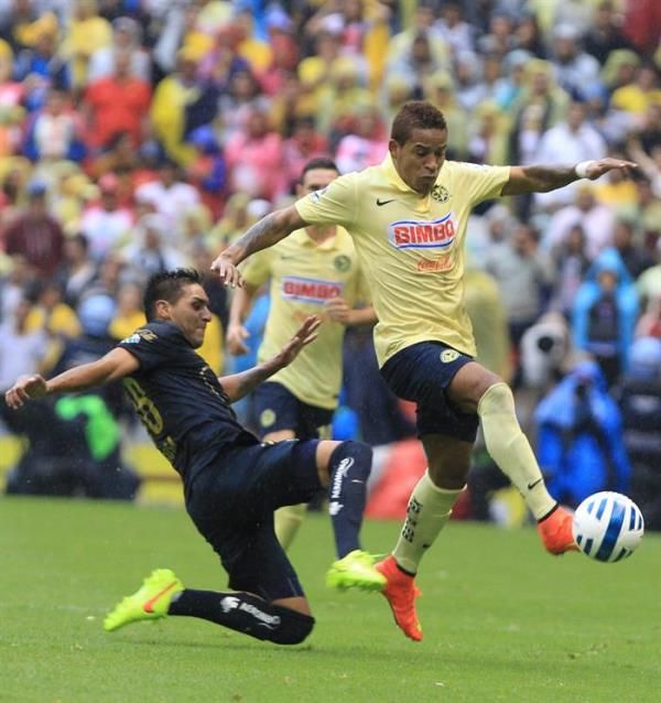 جانب من مباراة تيجريس وجاجوارز 