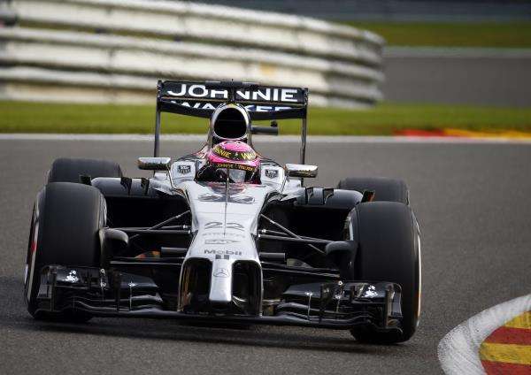 2014-08-22t115127z_167384624_gm1ea8m1iy201_rtrmadp_3_motor-racing-prix_reuters