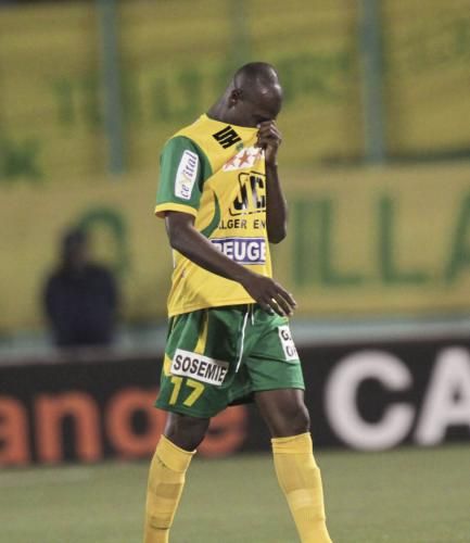 2010-10-16t234455z_01_lar02_rtridsp_3_soccer_reuters