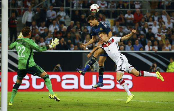2014-09-03t200012z_1221086161_lr1ea931jk1sj_rtrmadp_3_soccer-europe-friendly_reuters