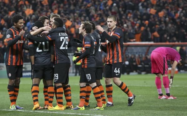 2013-11-27t223433z_53128824_lr1e9br1qpapr_rtrmadp_3_soccer-champions_reuters