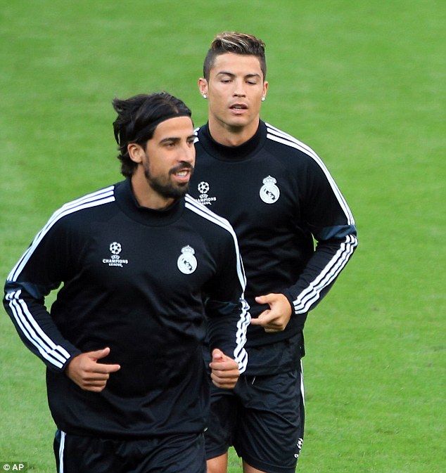 خضيرة مع رونالدو في التدريب