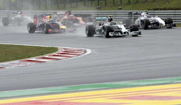 2014-07-27t123055z_1102844174_lr1ea7r0yr83m_rtrmadp_3_motor-racing-prix_reuters
