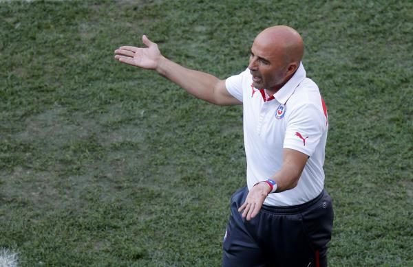 2014-06-23t164345z_563336755_tb3ea6n1aj21z_rtrmadp_3_soccer-world-m36-ned-chi_reuters