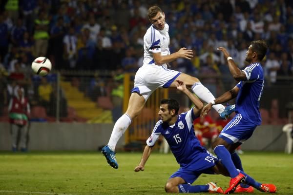 من لقاء البوسنة والهرسك 