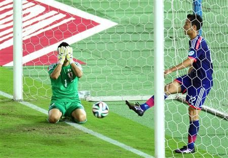 كاواشيما يتحسر على الغلطة التي تسبب في تعادل منتخبه أمام فنزويلا