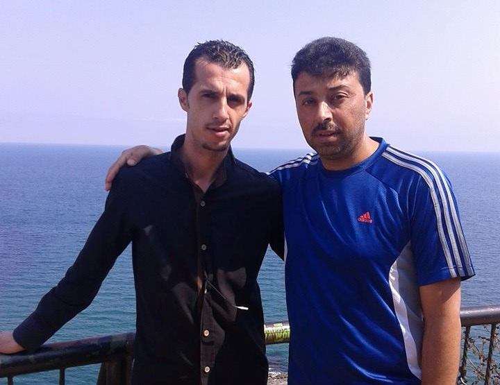 جمال محمود ومراسل كووورة خلال لقائهما في تركيا