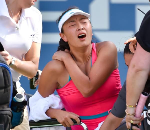 2014-09-05t202609z_80964851_nocid_rtrmadp_3_tennis-u-s-open-wozniacki-vs-peng_reuters