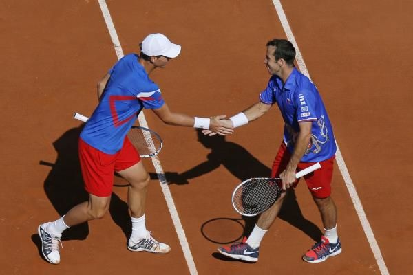 2014-09-13t145036z_61065941_gm1ea9d1r5401_rtrmadp_3_tennis-davis-france_reuters