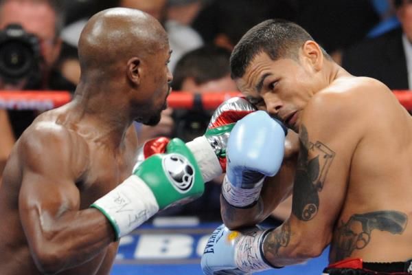 مايدانا (يمين) ومايوذر