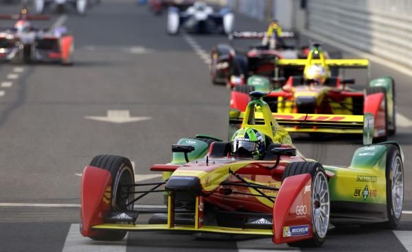 2014-09-13t104537z_1564429493_gm1ea9d1fz201_rtrmadp_3_motor-racing-electric-beijing_reuters