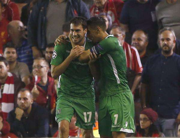 داني أبولو وفرحته بهدف التعادل للودوجوريتس قبل خسارة فريقه