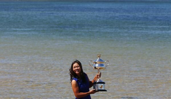 2014-09-19t034125z_1820006253_gm1ea9j0wdw01_rtrmadp_3_tennis-li-retirement_reuters