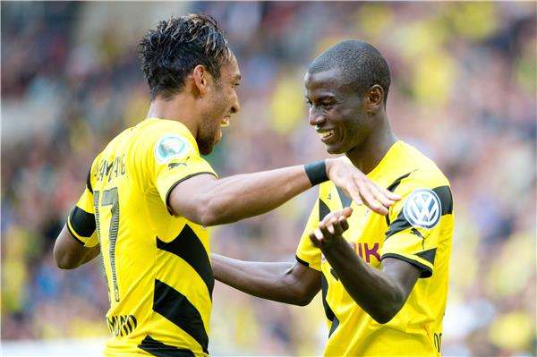 أوباميانج وراموس وفرحة احد اهداف دورتموند