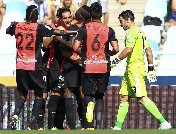 فرحة لاعبي الميريا بالفوز على سوسييداد 