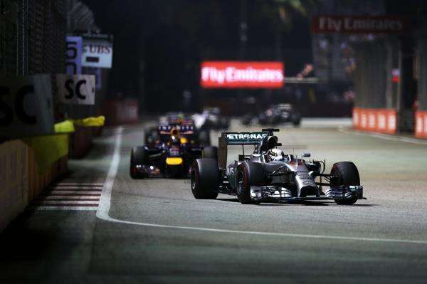 2014-09-21t162409z_130726868_gm1ea9m011901_rtrmadp_3_motor-racing-prix_reuters