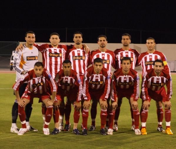 فريق شباب الاردن الاردني قبل اللقاء وبعدسة كووورة 