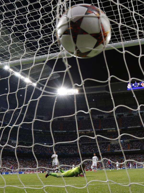 2014-09-16t194816z_554113066_gm1ea9h0afn01_rtrmadp_3_soccer-champions_reuters