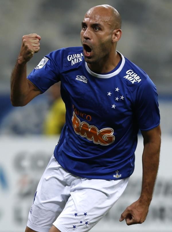 2014-05-15t024357z_45004365_gm1ea5f0tp601_rtrmadp_3_soccer-libertadores_reuters