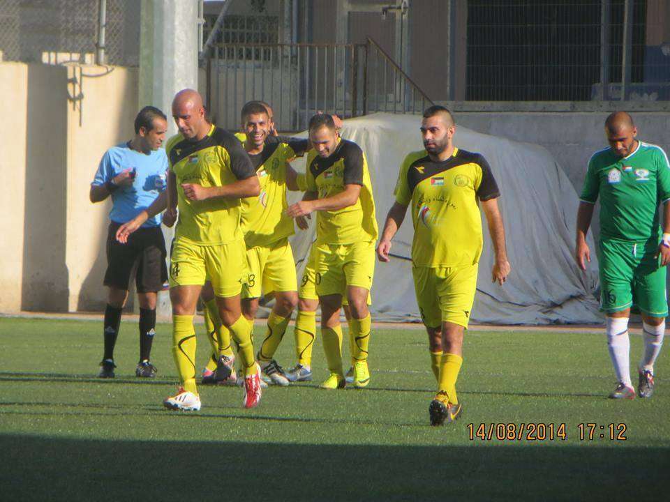 فرحة لاعبي دورا هل تتحق لأول مرة في المحترفين  