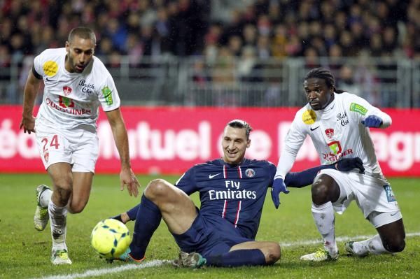 2012-12-21t202313z_1896572134_gm1e8cm0c5r01_rtrmadp_3_soccer-france_reuters
