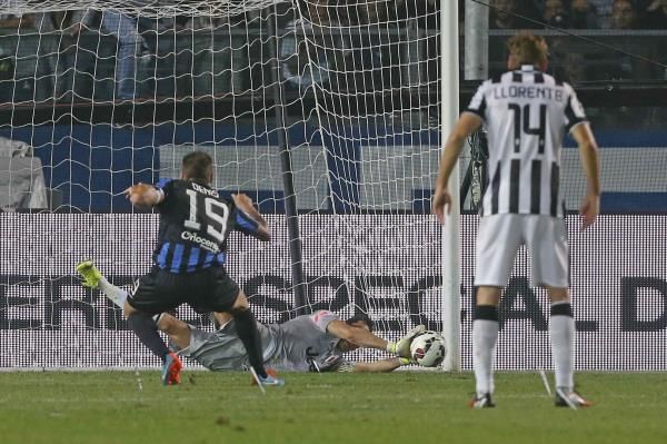 2014-09-27t202725z_1616052087_gm1ea9s0c6p01_rtrmadp_3_soccer-italy_reuters