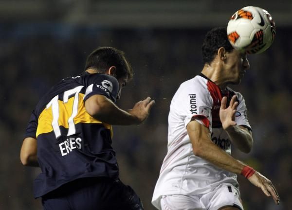 2013-05-24t023235z_739100149_gm1e95o0t7g01_rtrmadp_3_soccer-libertadores_reuters