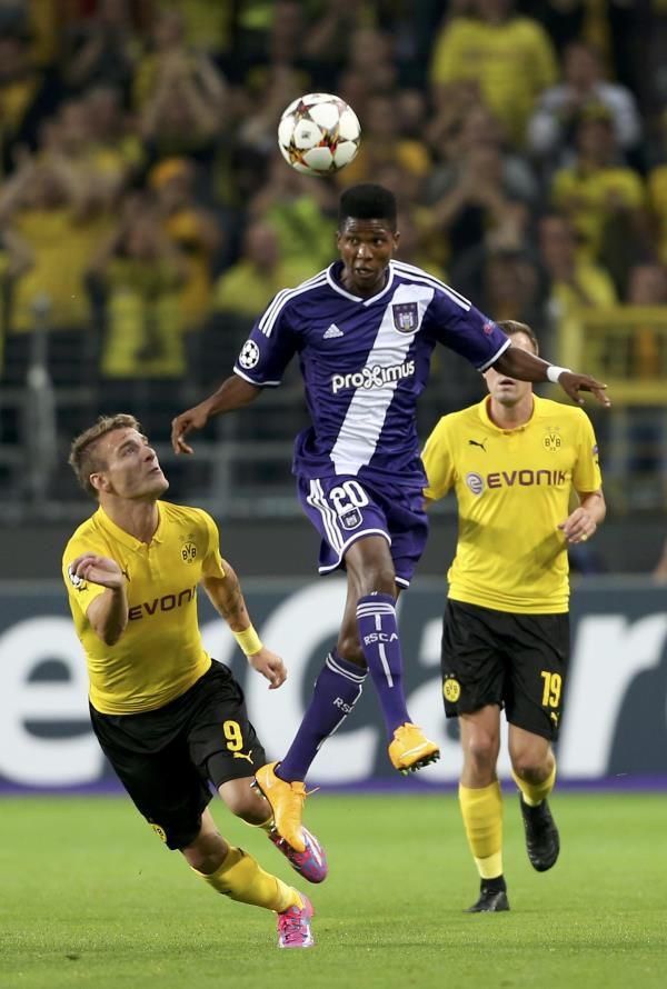 2014-10-01t191951z_359137733_lr1eaa11hoti6_rtrmadp_3_soccer-champions_reuters