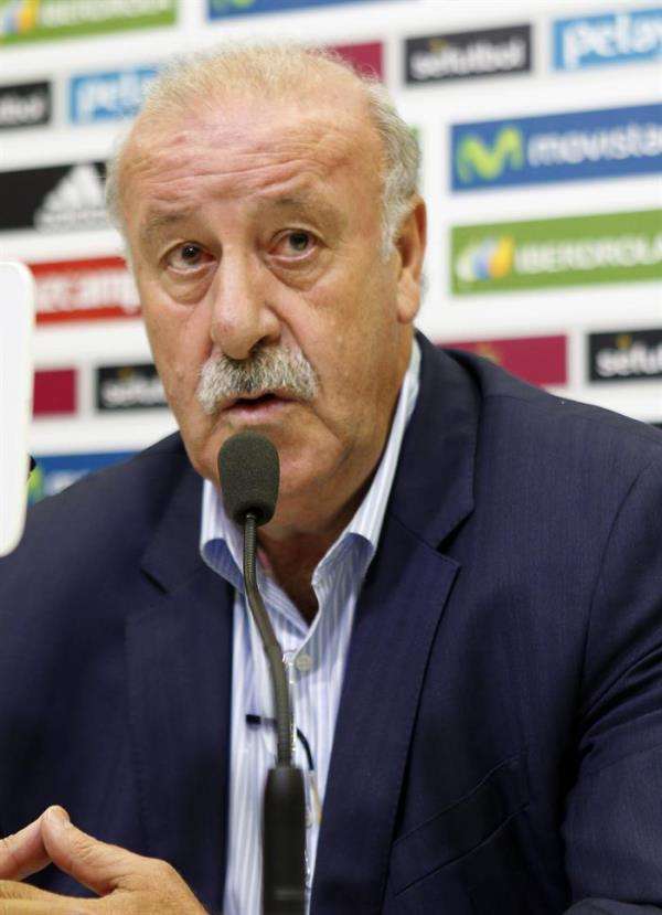 ديل بوسكي خلال المؤتمر الصحفي