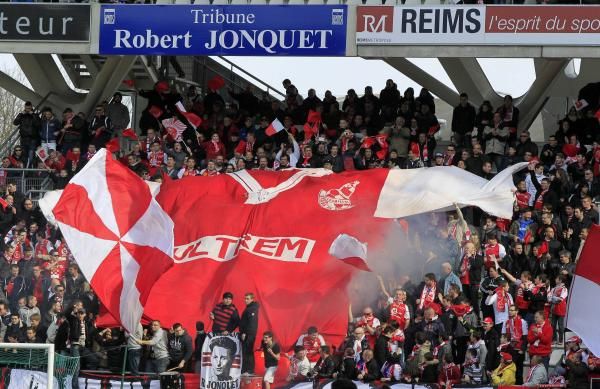 2013-04-07t180507z_1468352937_gm1e94805qp01_rtrmadp_3_soccer-france_reuters