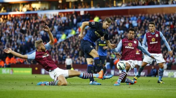 2014-10-04t171950z_870887833_gm1eaa503nf01_rtrmadp_3_soccer-england_reuters