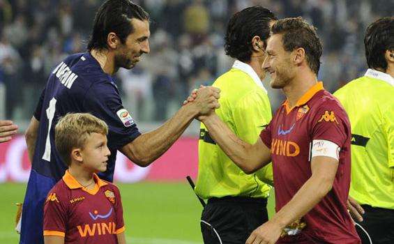 gianluigi-buffon-dan-francesco-totti