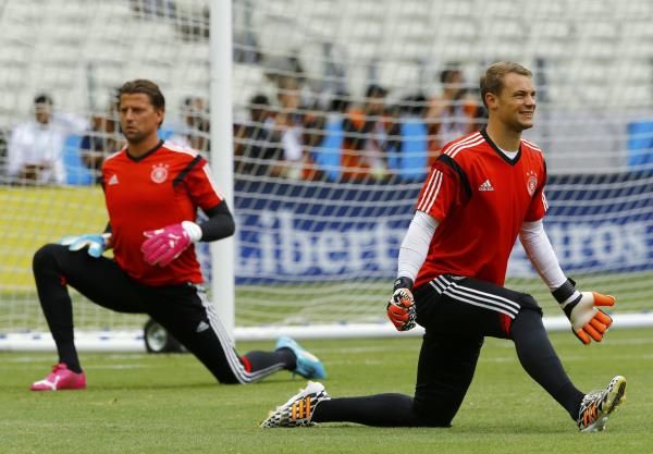 نوير وبديله المخضرم فايدنفيلر 