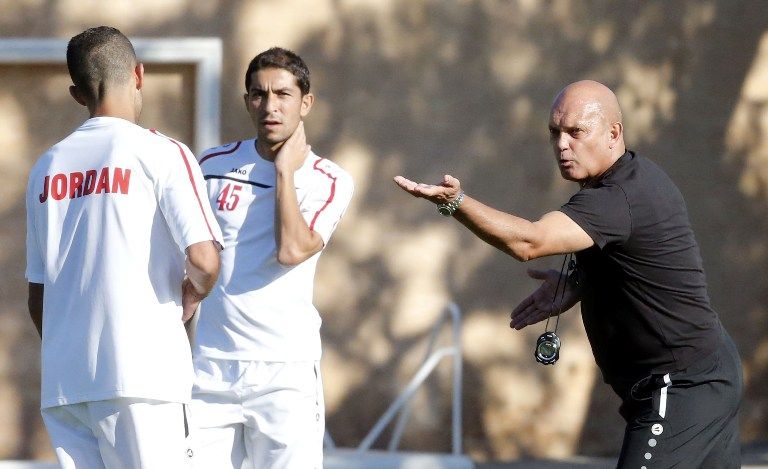 ويلكينز خلال قيادته لتدريب النشامى 