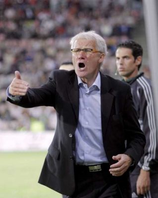 المدرب  مورتن اولسن