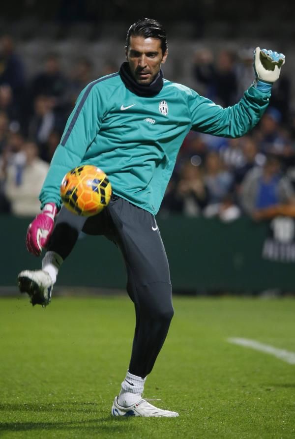 2014-08-09t101841z_1412447859_gm1ea891eqj01_rtrmadp_3_soccer-australia_reuters